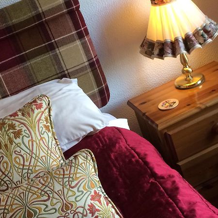 The Bryntirion Inn Llandderfel ภายนอก รูปภาพ